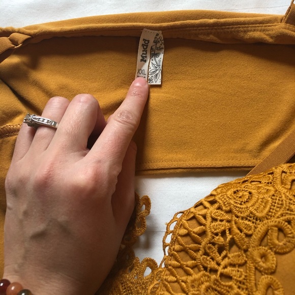 NWT❣️Cute Yellow Bralette - Picture 4 of 4